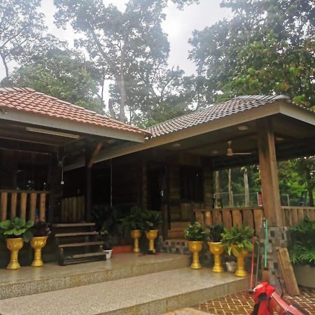 Homestay Dusun Ana Balun نهر سليم المظهر الخارجي الصورة