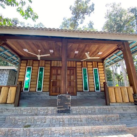 Homestay Dusun Ana Balun نهر سليم المظهر الخارجي الصورة