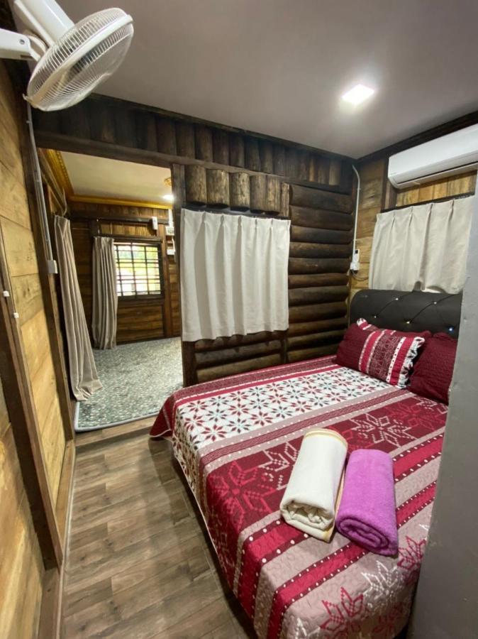 Homestay Dusun Ana Balun نهر سليم المظهر الخارجي الصورة